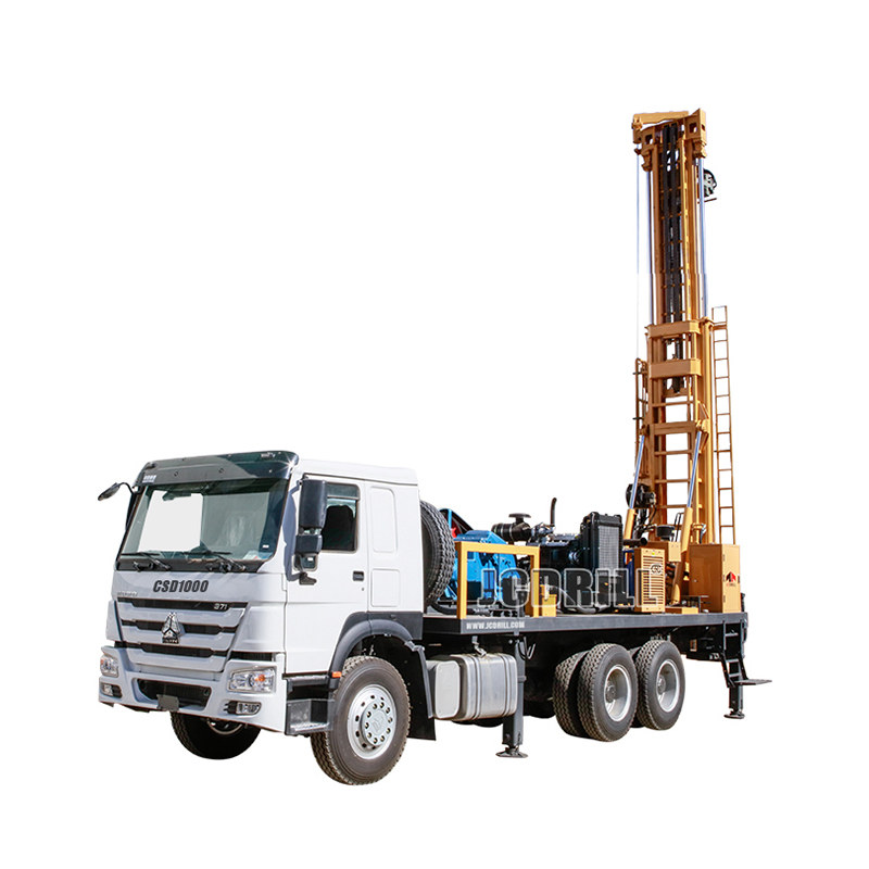Foreuse hydraulique et pneumatique sur camion pour 1000 m