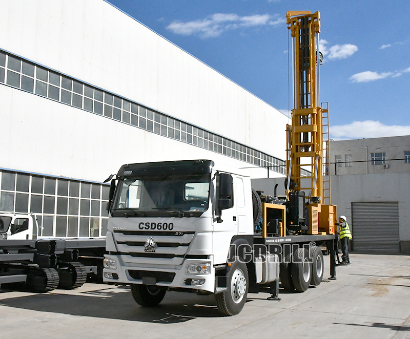 Foreuse de puits d’eau rotative hydraulique pneumatique montée sur camion
