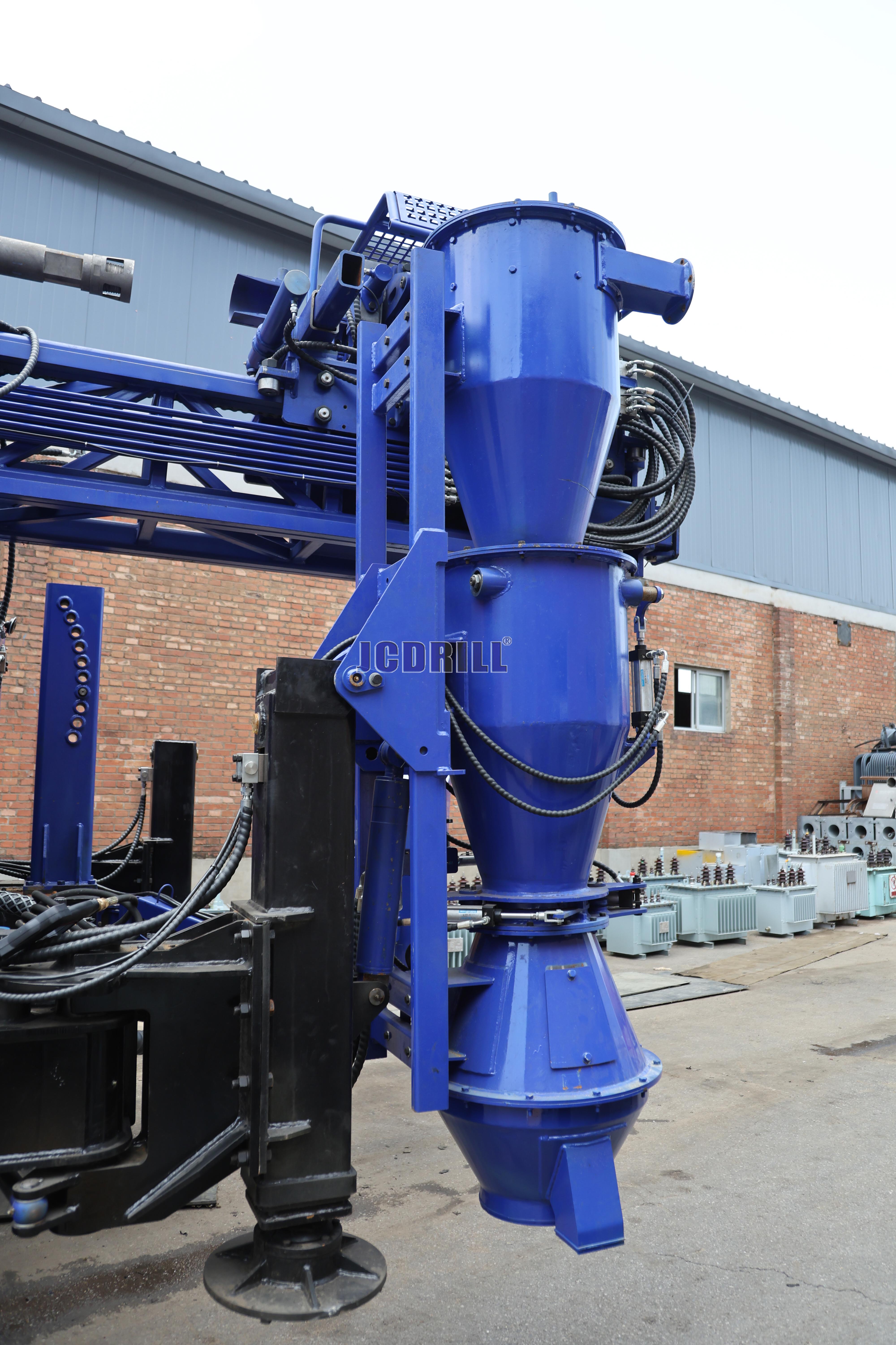 JCDRILL présente le nouveau rig de forage JRC500BA, doté d'une circulation inverse et d'un compresseur d'air intégré, conçu pour une exploration minière hautement efficace.