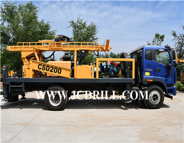 Quel équipement est utilisé pour le forage de puits d’eau ?