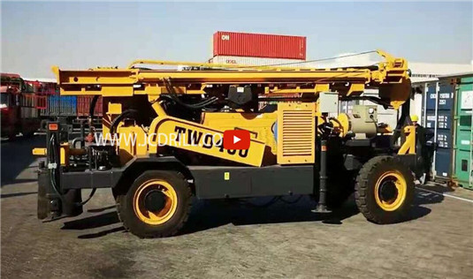 Foreuse de puits d'eau montée sur remorque TWD400
