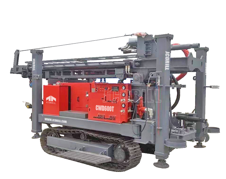 Foreuse de puits d'eau montée sur chenilles CWD600T